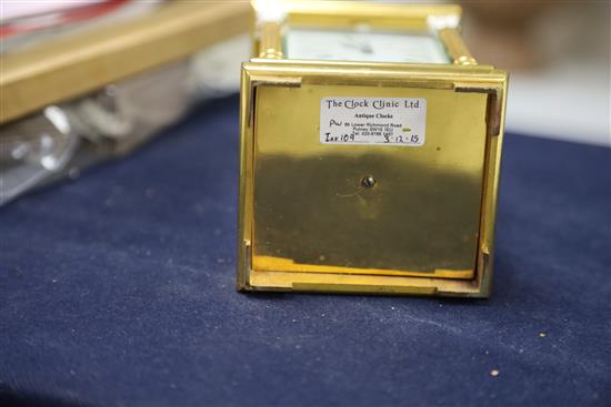 An early 20th century French gilt brass quarter-repeating carriage clock, H.7in.